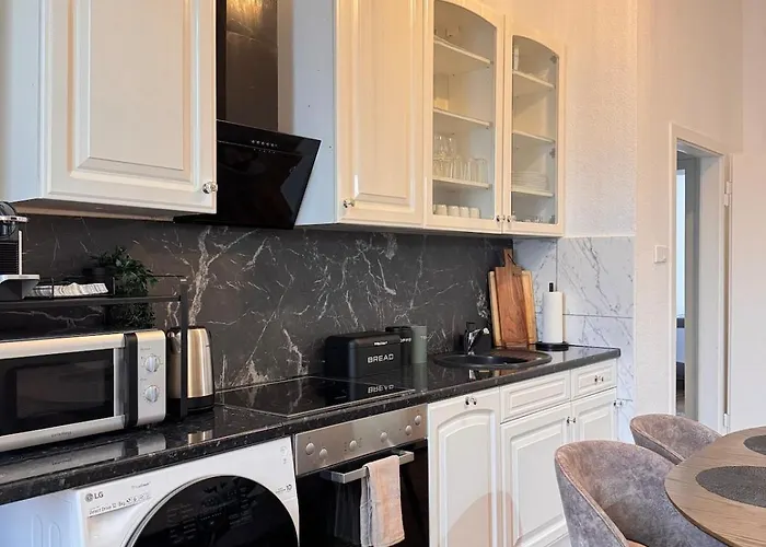 Appartement 3-raum-city-apartment Ost-1 *